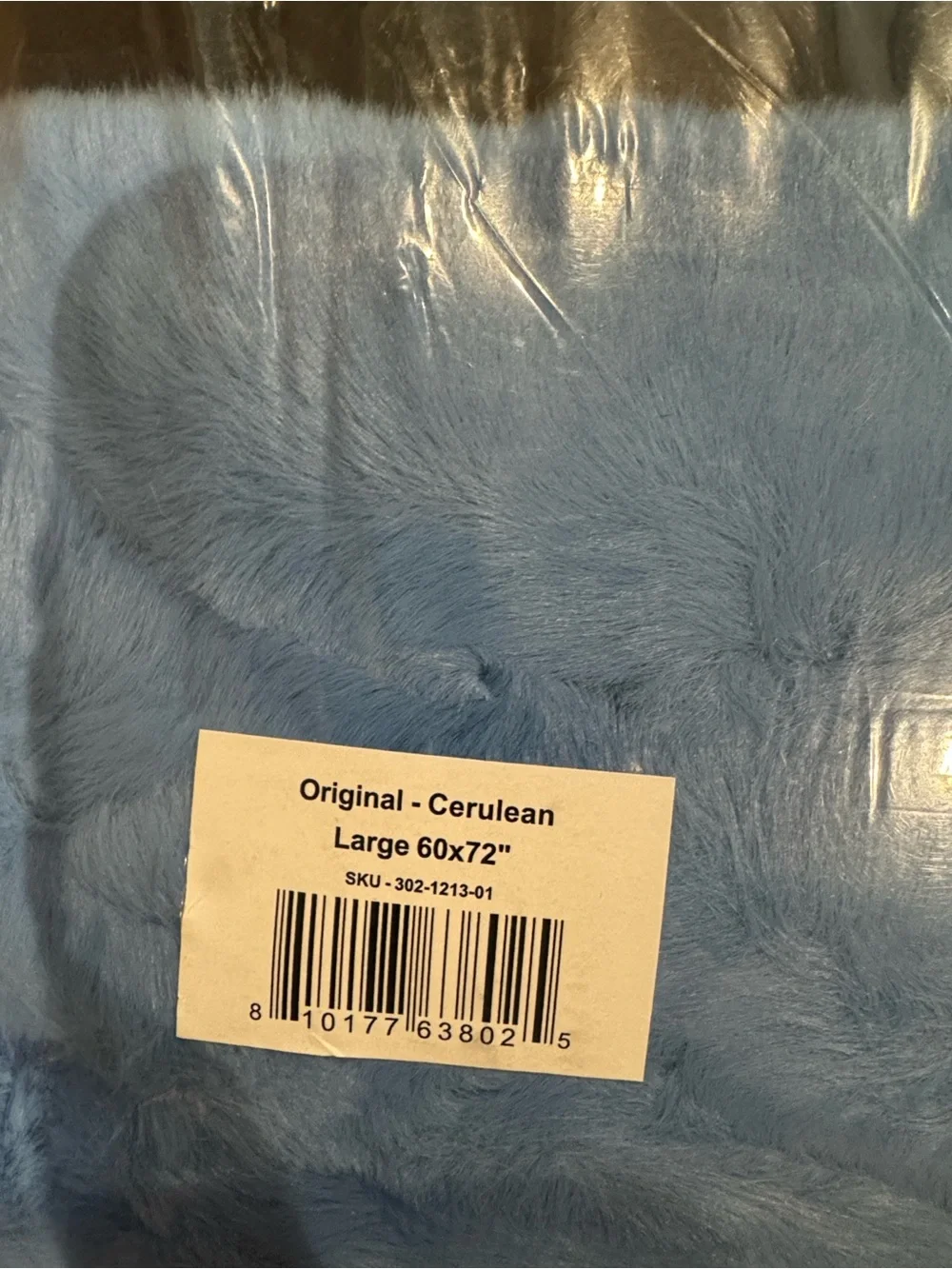 Lola Blankets/Plush Faux Fur Textured Throw/Blanket/Cerulean Blue/NIB/SEALED!